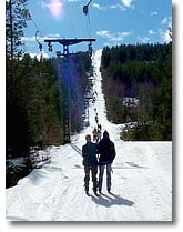 Solig tur i sn&ouml;ig lift